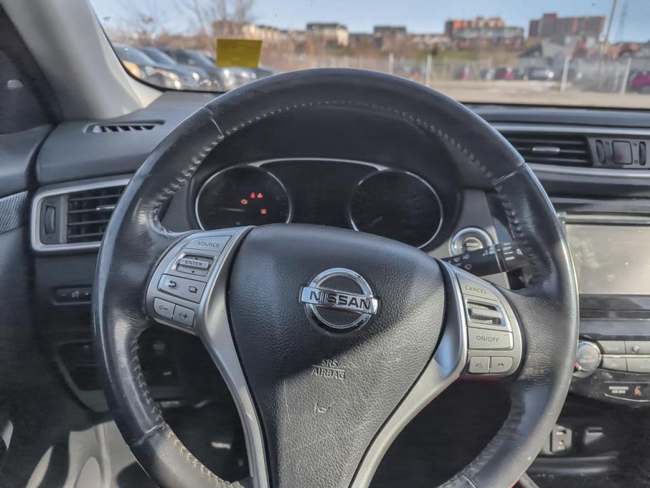 2015 Nissan Rogue SL Photo