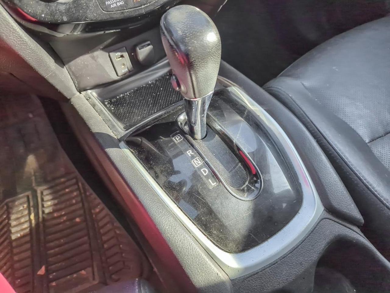 2015 Nissan Rogue SL Photo