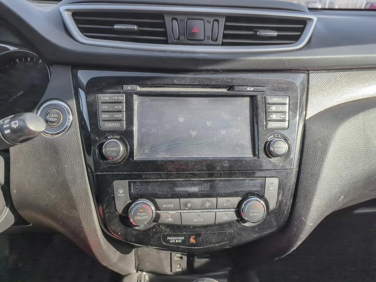 2015 Nissan Rogue SL Photo