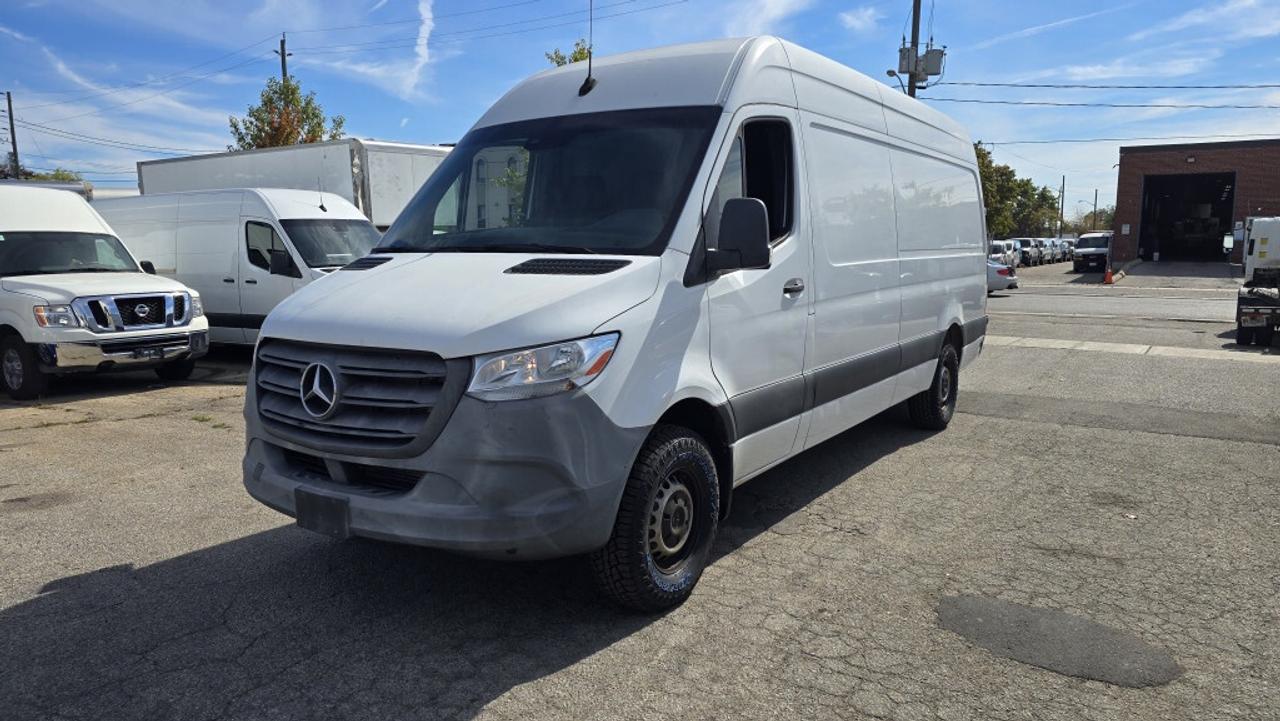 2019 Mercedes-Benz Sprinter Cargo Van 2500 170WB - GASOLINE - CLEAN CARFAX Photo2