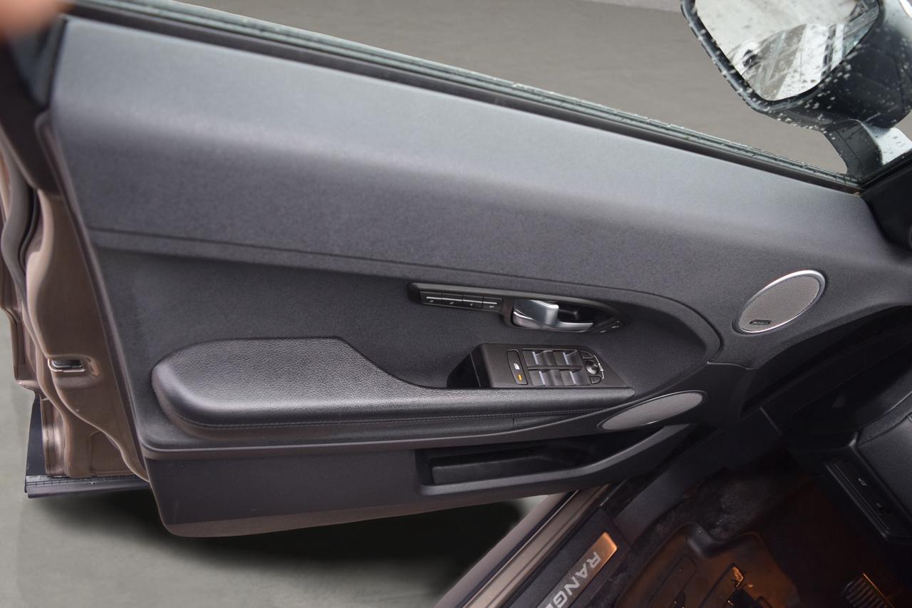 2015 Land Rover Range Rover Evoque Pure City Navi AWD Photo