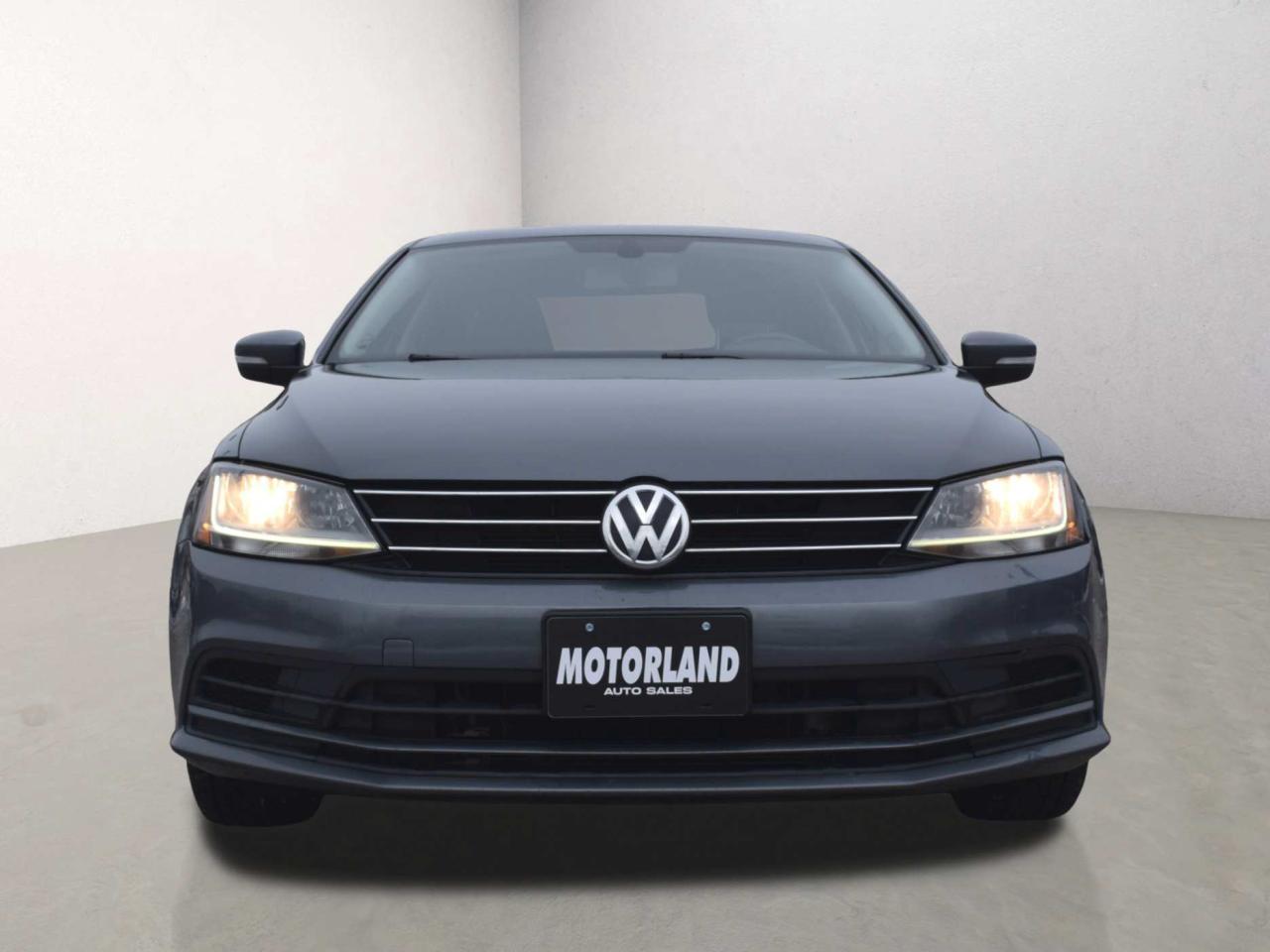 2017 Volkswagen Jetta WOLFSBURG EDITION SUNROOF Photo