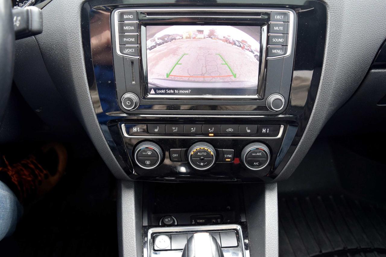 2017 Volkswagen Jetta WOLFSBURG EDITION SUNROOF Photo