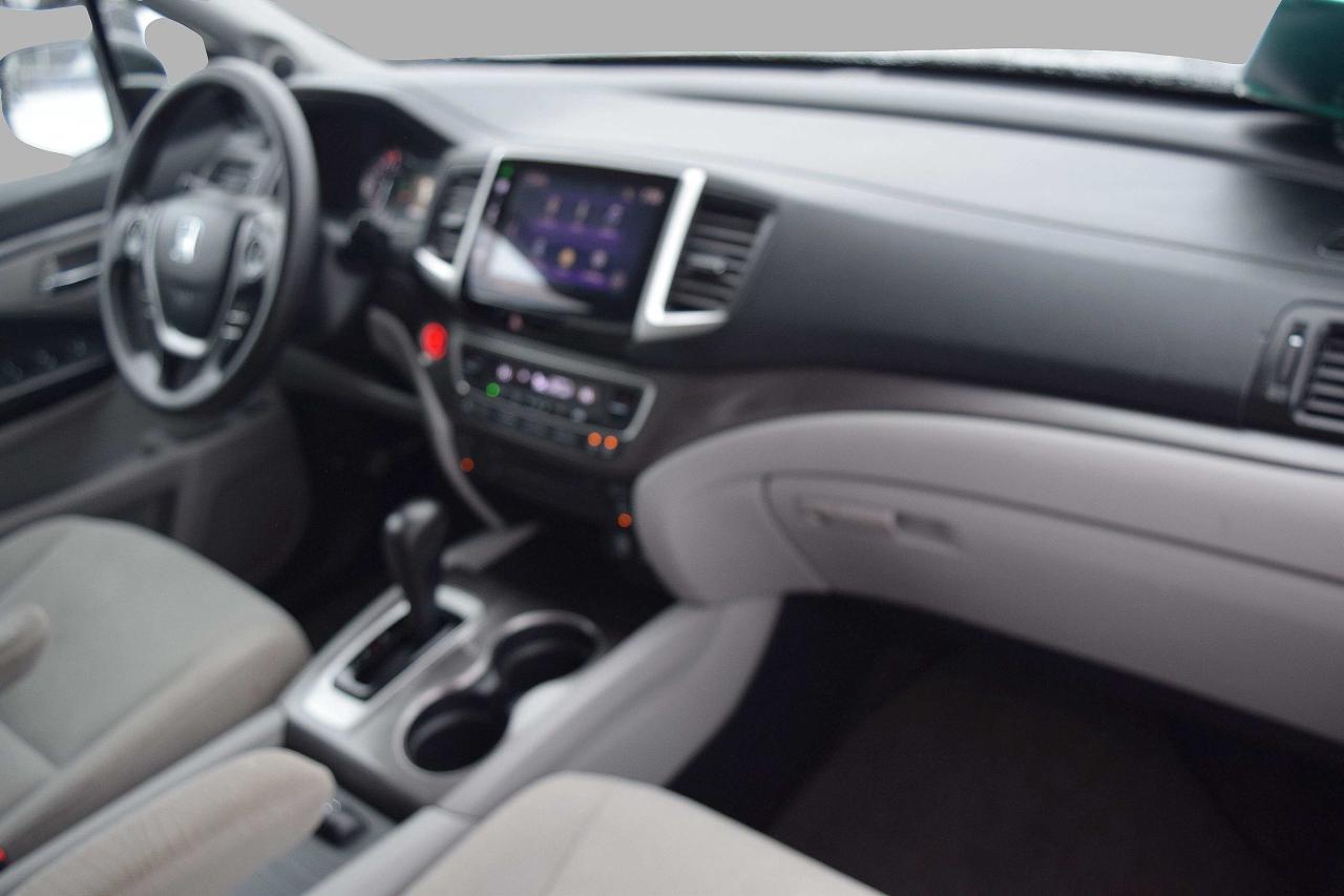 2016 Honda Pilot LX Back Up Camera Photo