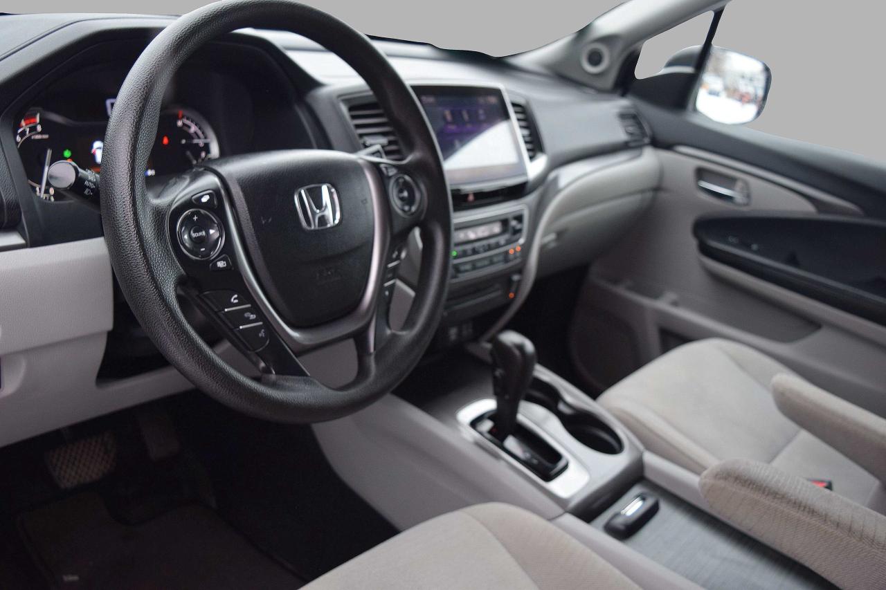 2016 Honda Pilot LX Back Up Camera Photo