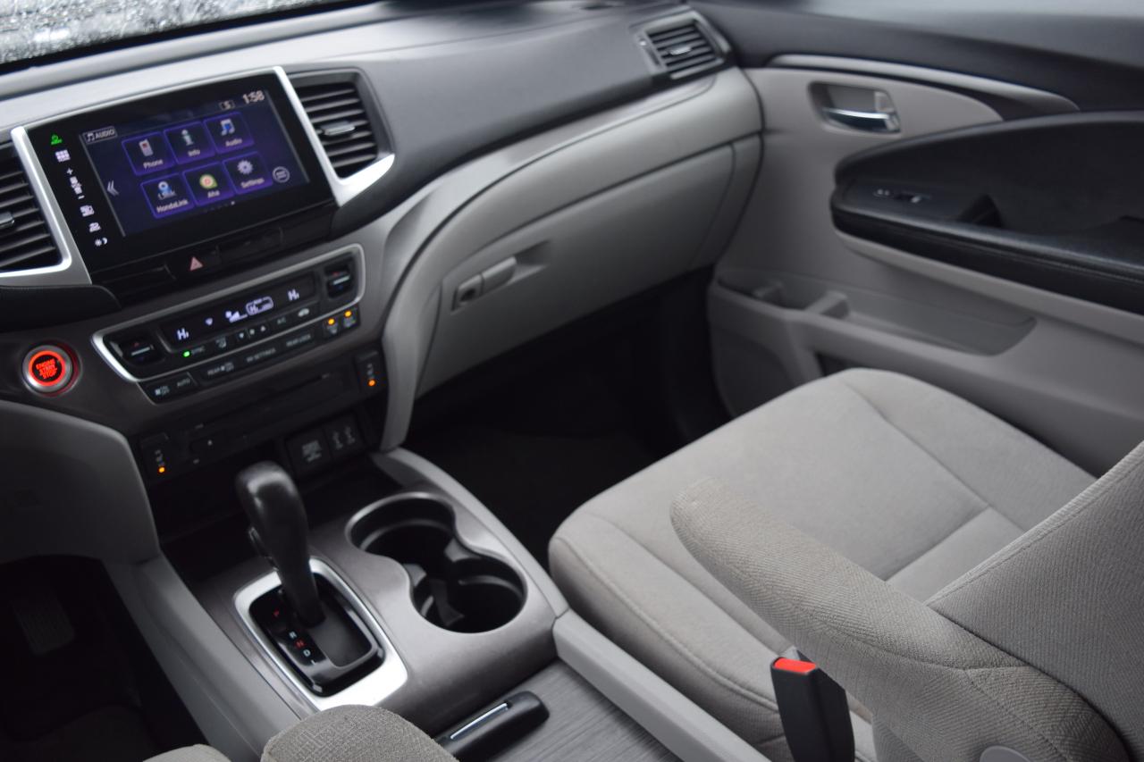 2016 Honda Pilot LX Back Up Camera Photo