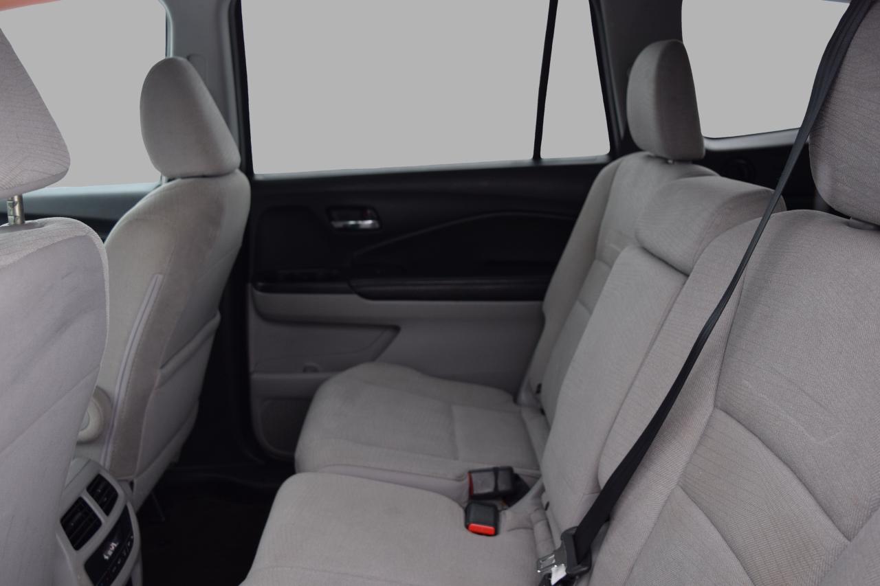 2016 Honda Pilot LX Back Up Camera Photo