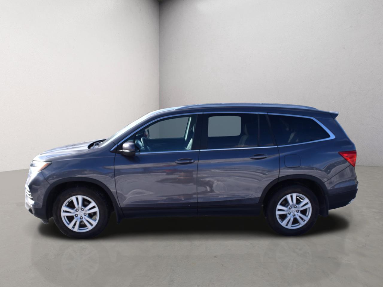 2016 Honda Pilot LX Back Up Camera Photo