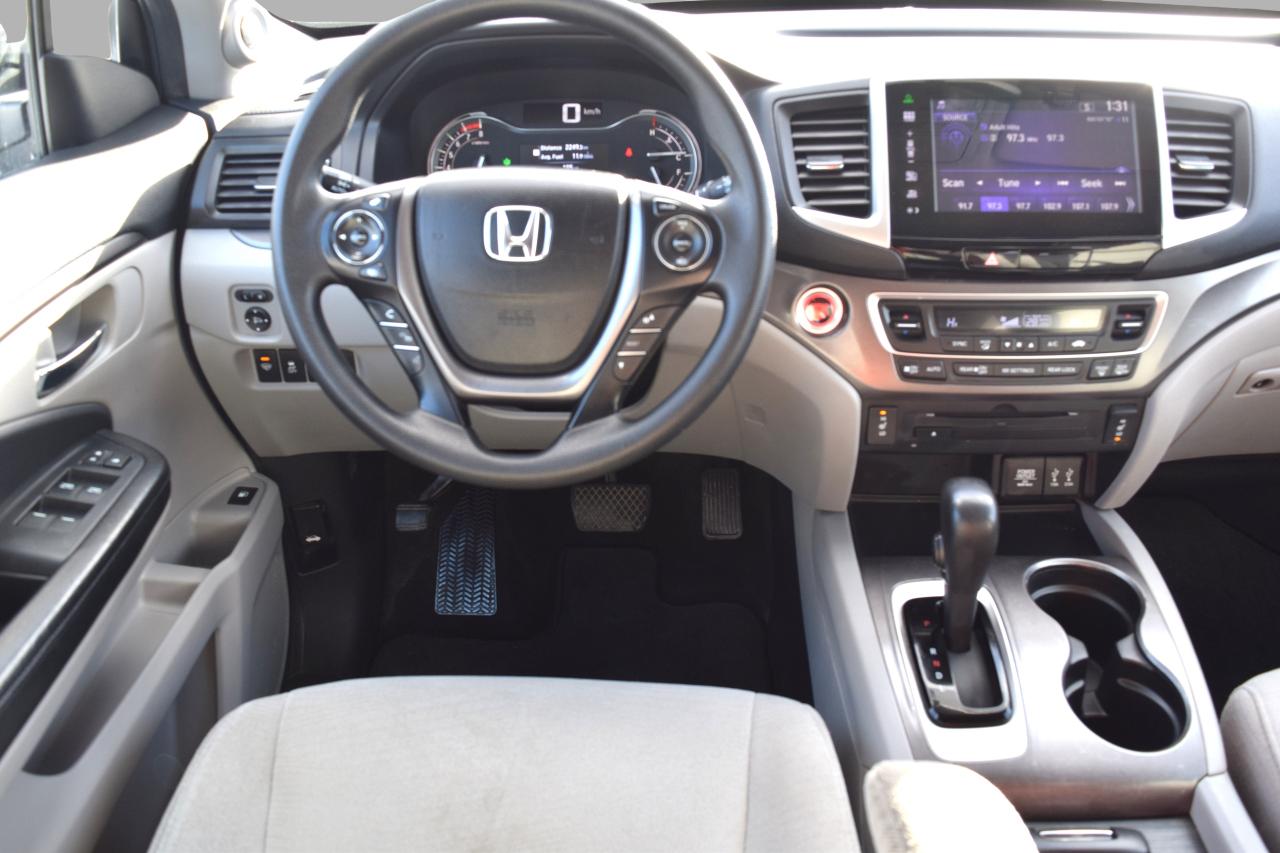 2016 Honda Pilot LX Back Up Camera Photo