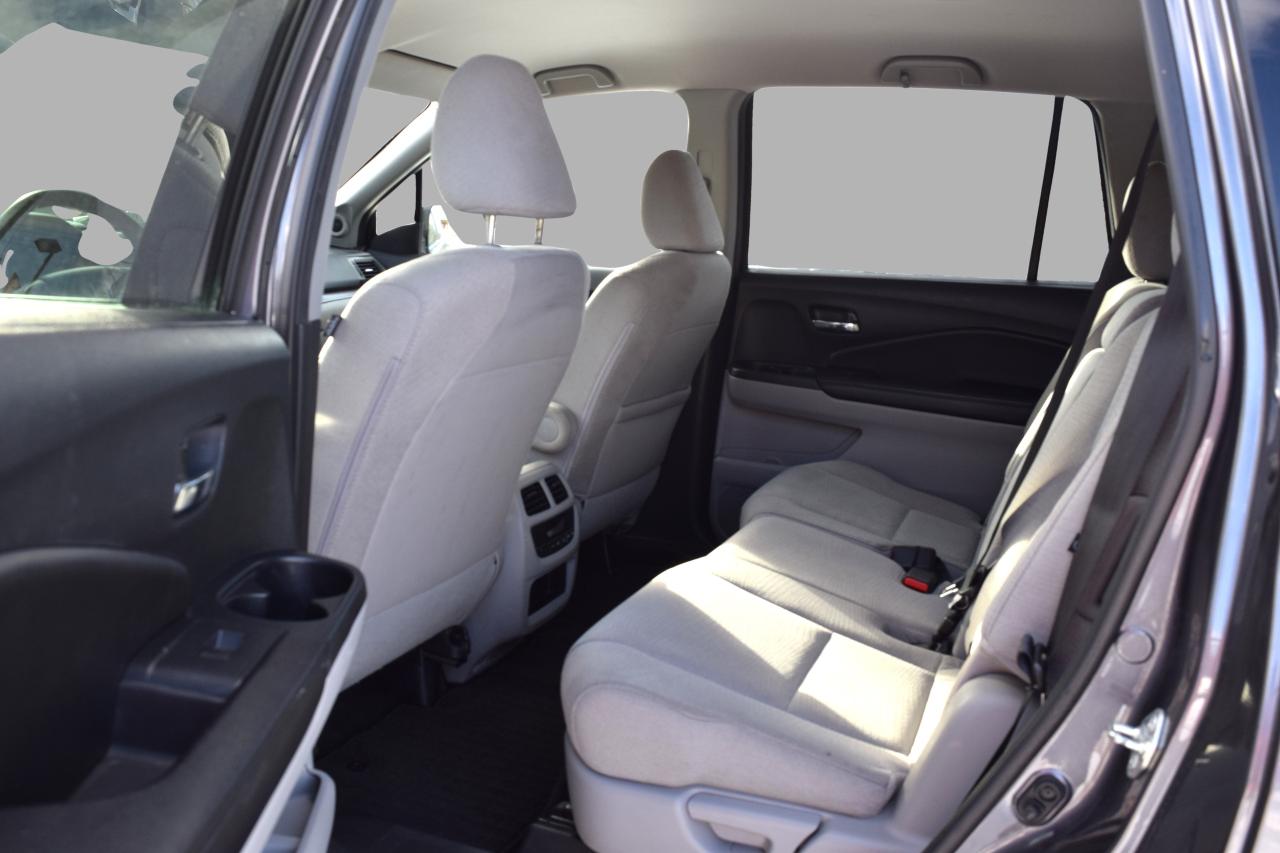 2016 Honda Pilot LX Back Up Camera Photo