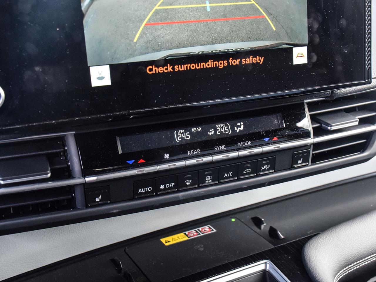 2025 Toyota Sienna XSE Photo