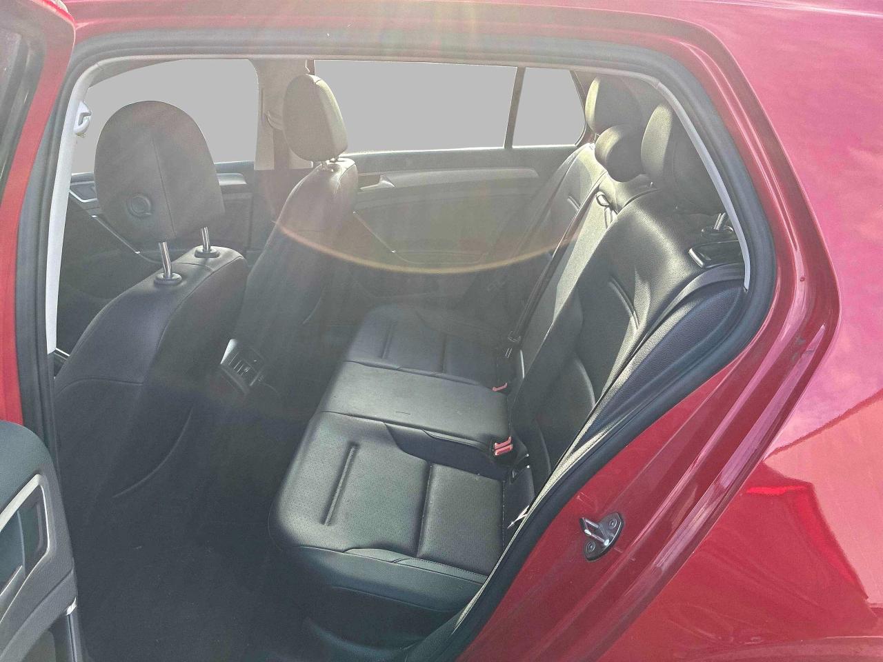 2017 Volkswagen Golf TSI Manual Photo