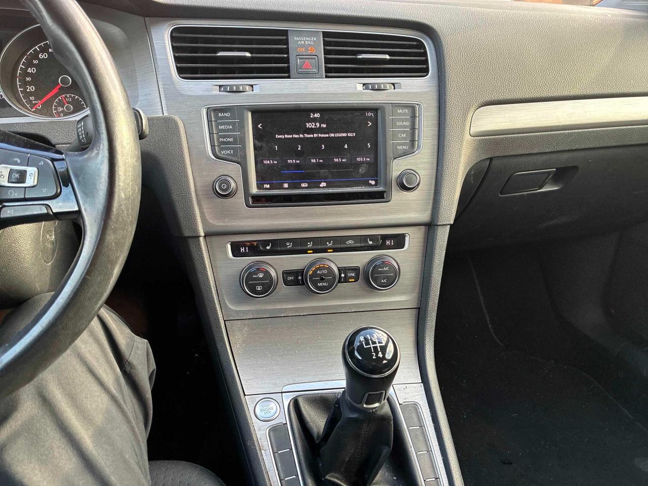 2017 Volkswagen Golf TSI Manual Photo