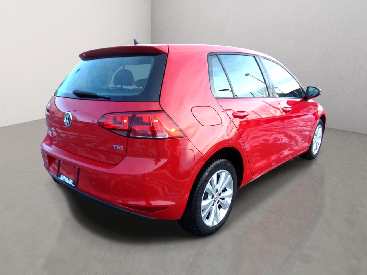 2017 Volkswagen Golf TSI Manual Photo