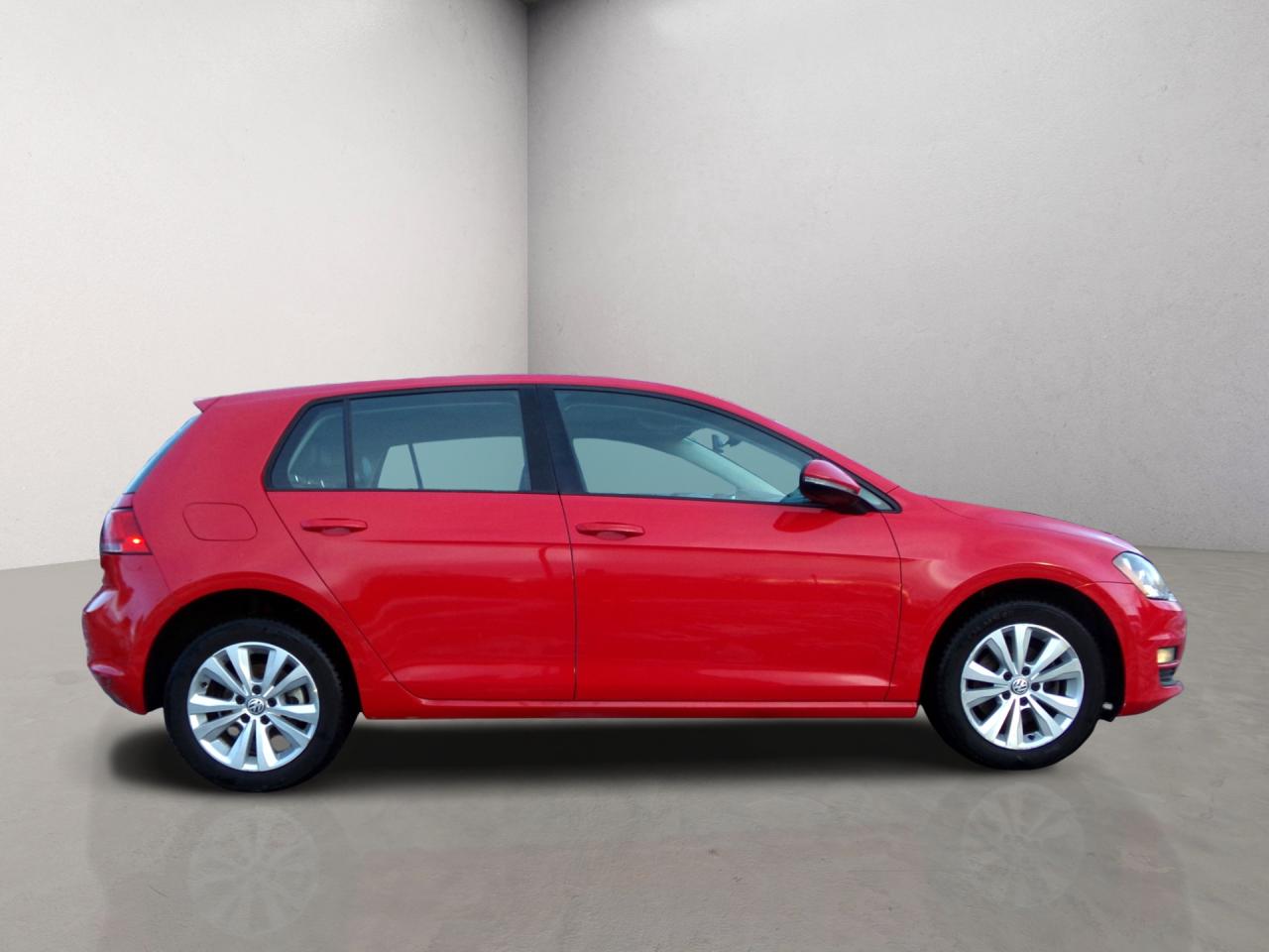 2017 Volkswagen Golf TSI Manual Photo