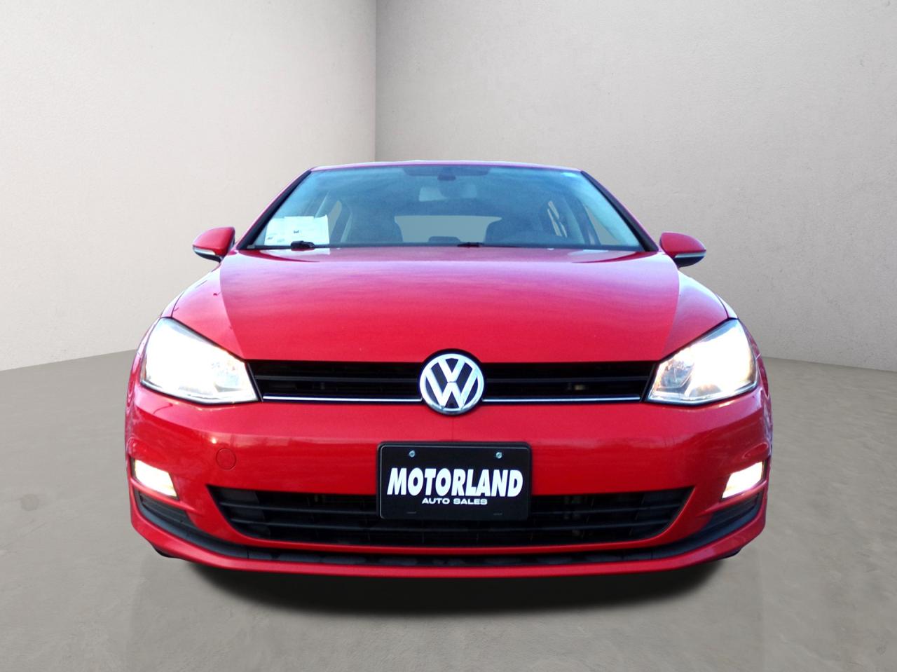 2017 Volkswagen Golf TSI Manual Photo