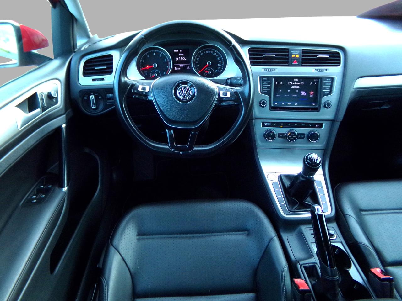 2017 Volkswagen Golf TSI Manual Photo