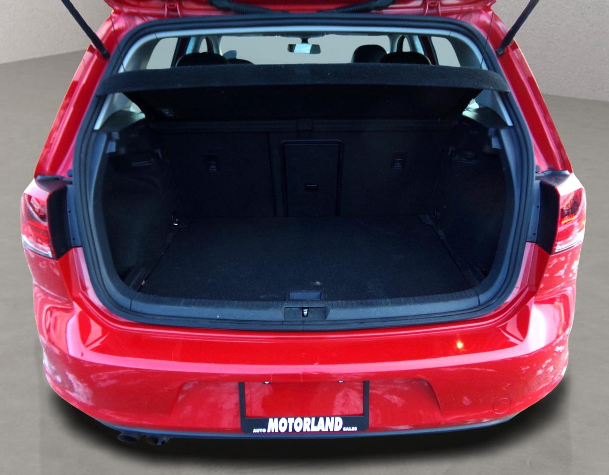2017 Volkswagen Golf TSI Manual Photo
