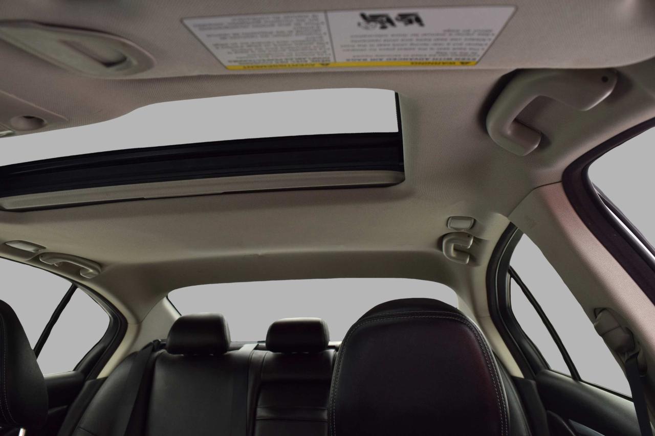 2016 Infiniti Q50 2.0T Premium Navigation Photo