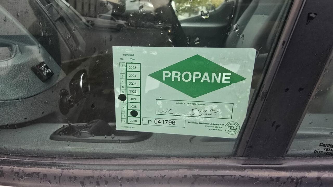 2018 Ford Transit T-150 - 148WB - Mid Roof - DUAL FUEL - GAS & PROPA Photo