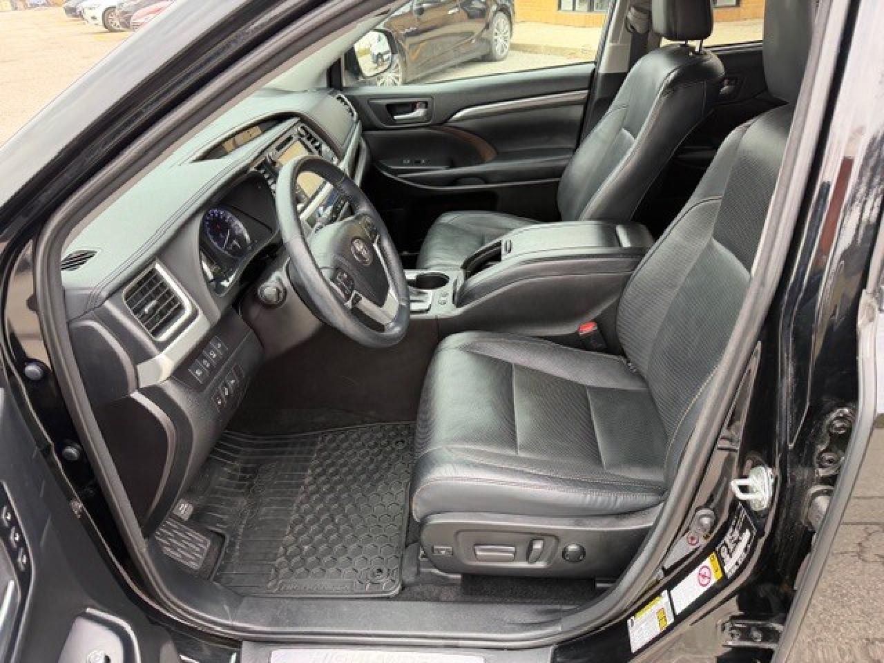 2018 Toyota Highlander AWD Limited v6 360 Camera Pano Roof Photo