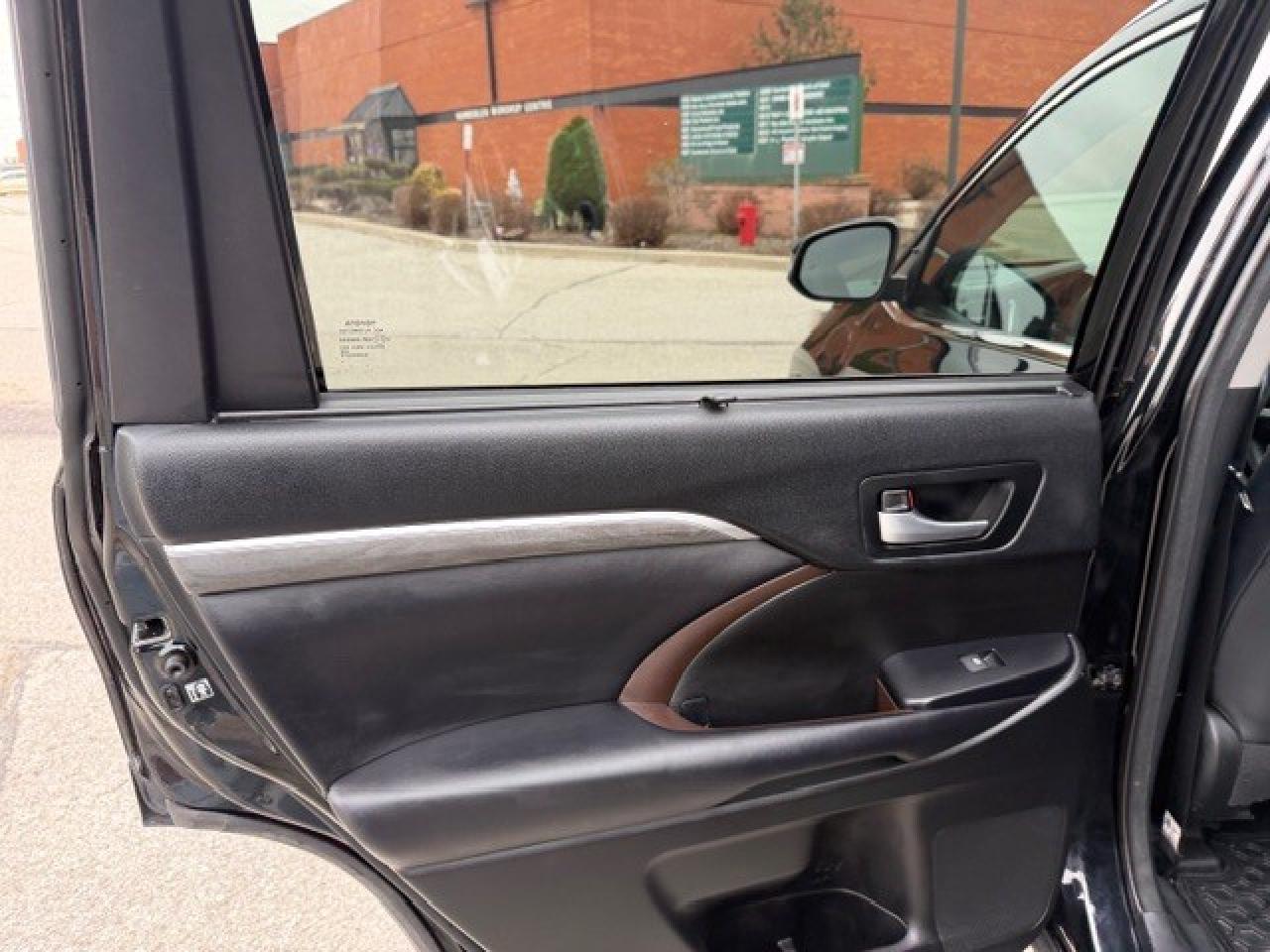 2018 Toyota Highlander AWD Limited v6 360 Camera Pano Roof Photo