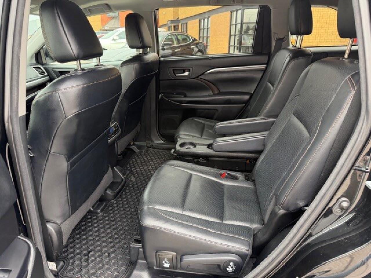 2018 Toyota Highlander AWD Limited v6 360 Camera Pano Roof Photo