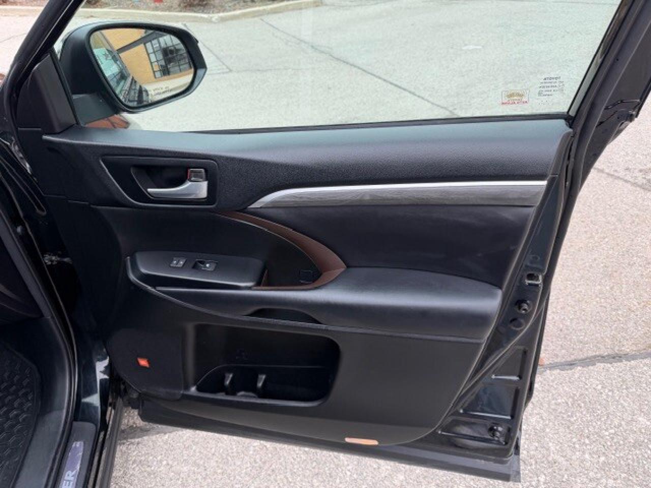 2018 Toyota Highlander AWD Limited v6 360 Camera Pano Roof Photo