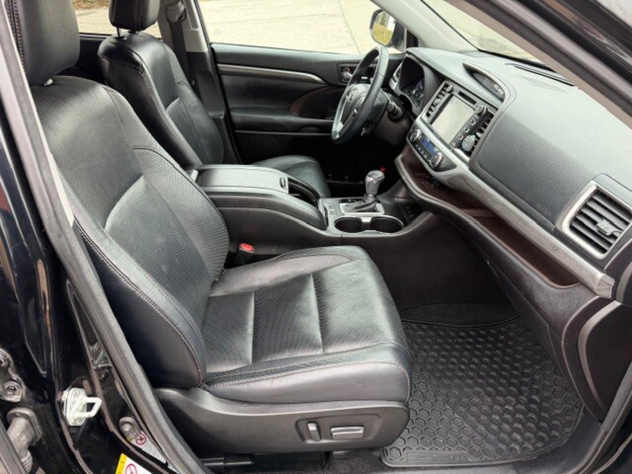 2018 Toyota Highlander AWD Limited v6 360 Camera Pano Roof Photo