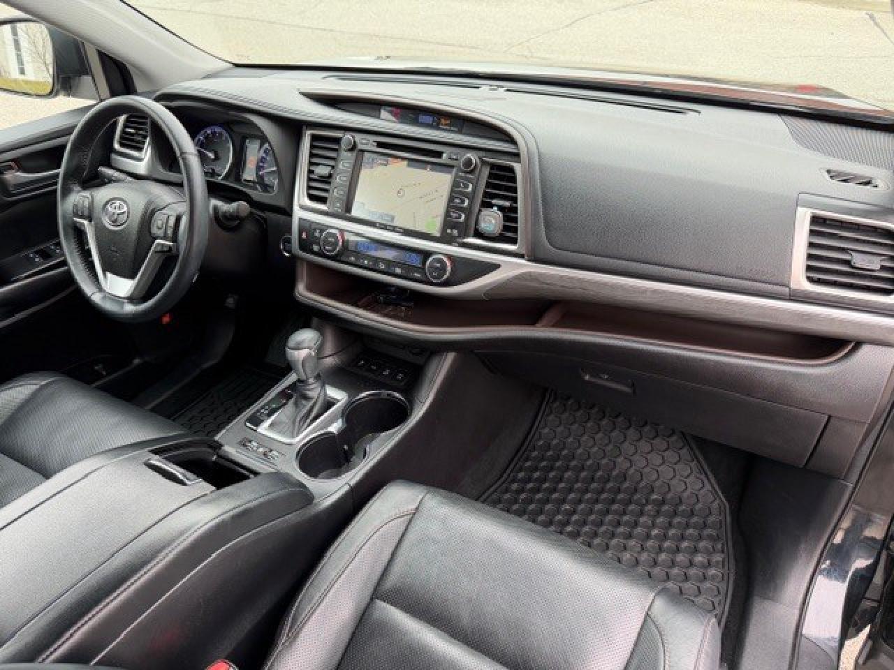 2018 Toyota Highlander AWD Limited v6 360 Camera Pano Roof Photo