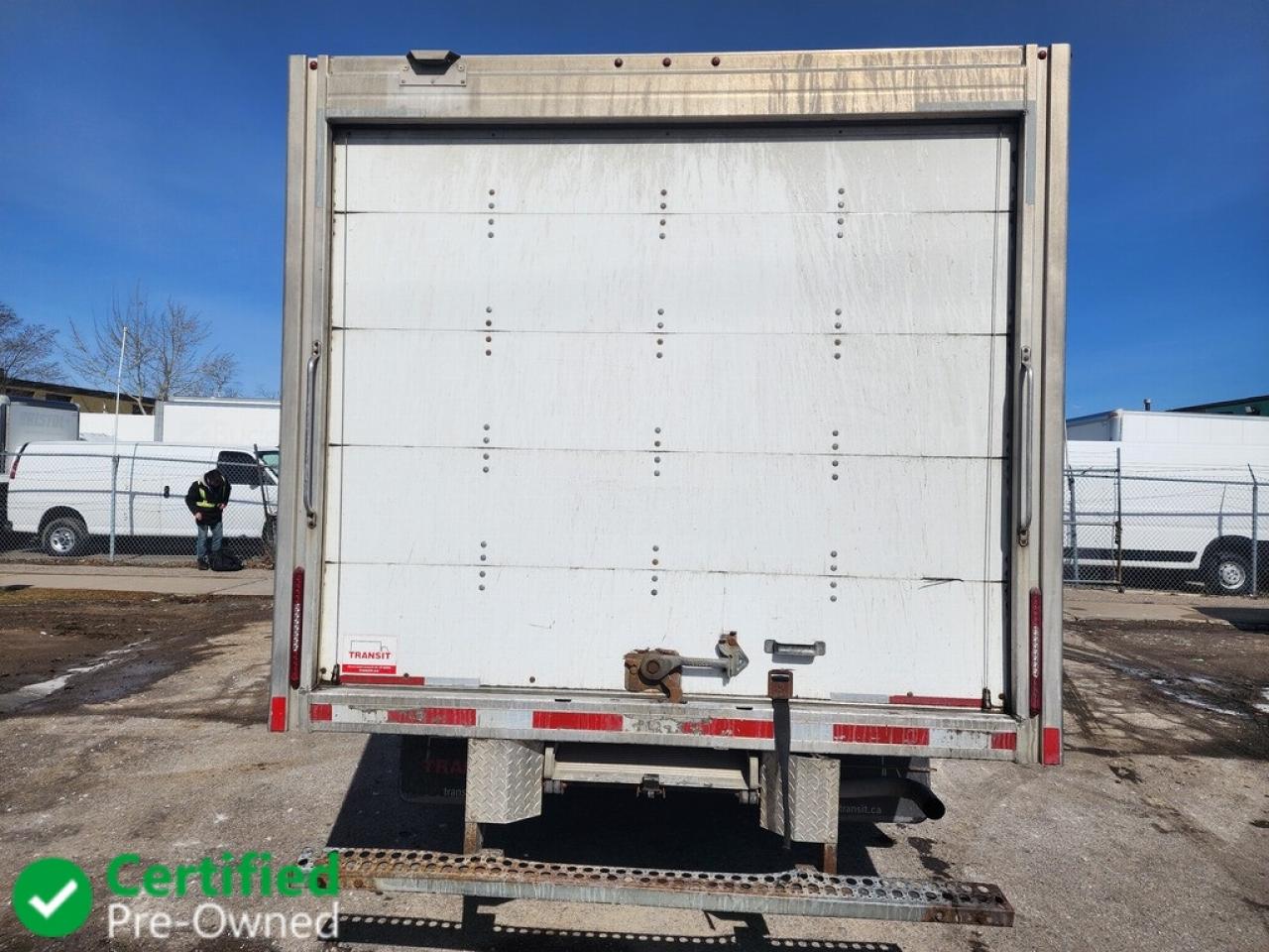 2021 GMC Savana G4500 - 18Ft Box - 6.6L V8 Gasoline - Ramp Photo