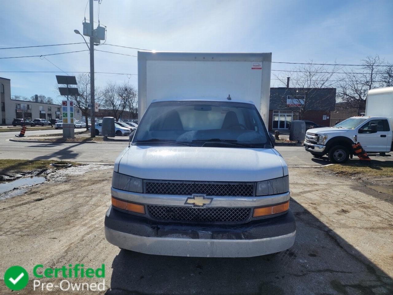 2021 GMC Savana G4500 - 18Ft Box - 6.6L V8 Gasoline - Ramp Photo