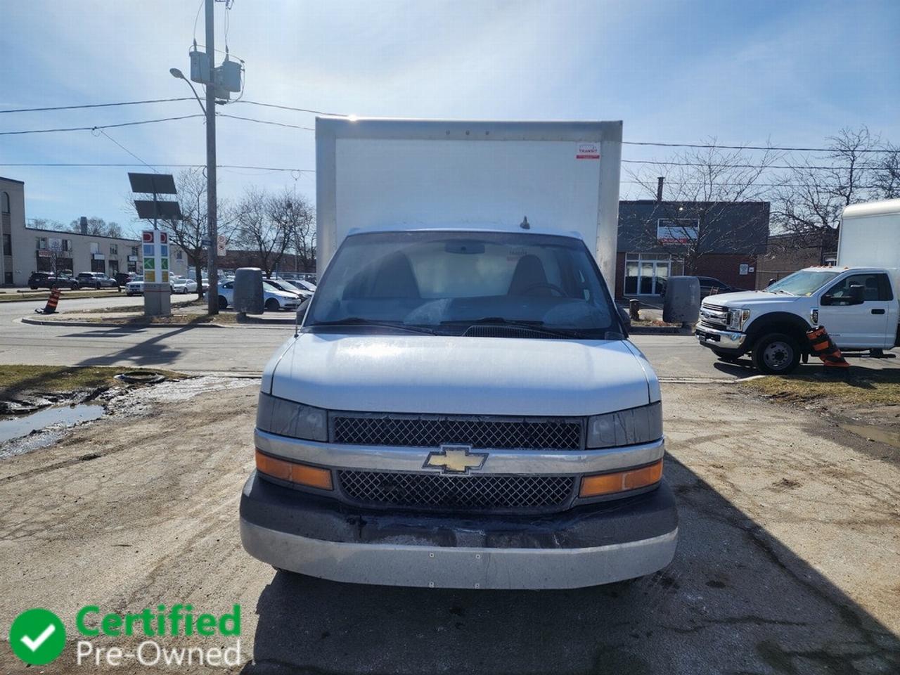 2021 GMC Savana G4500 - 18Ft Box - 6.6L V8 Gasoline - Ramp Photo