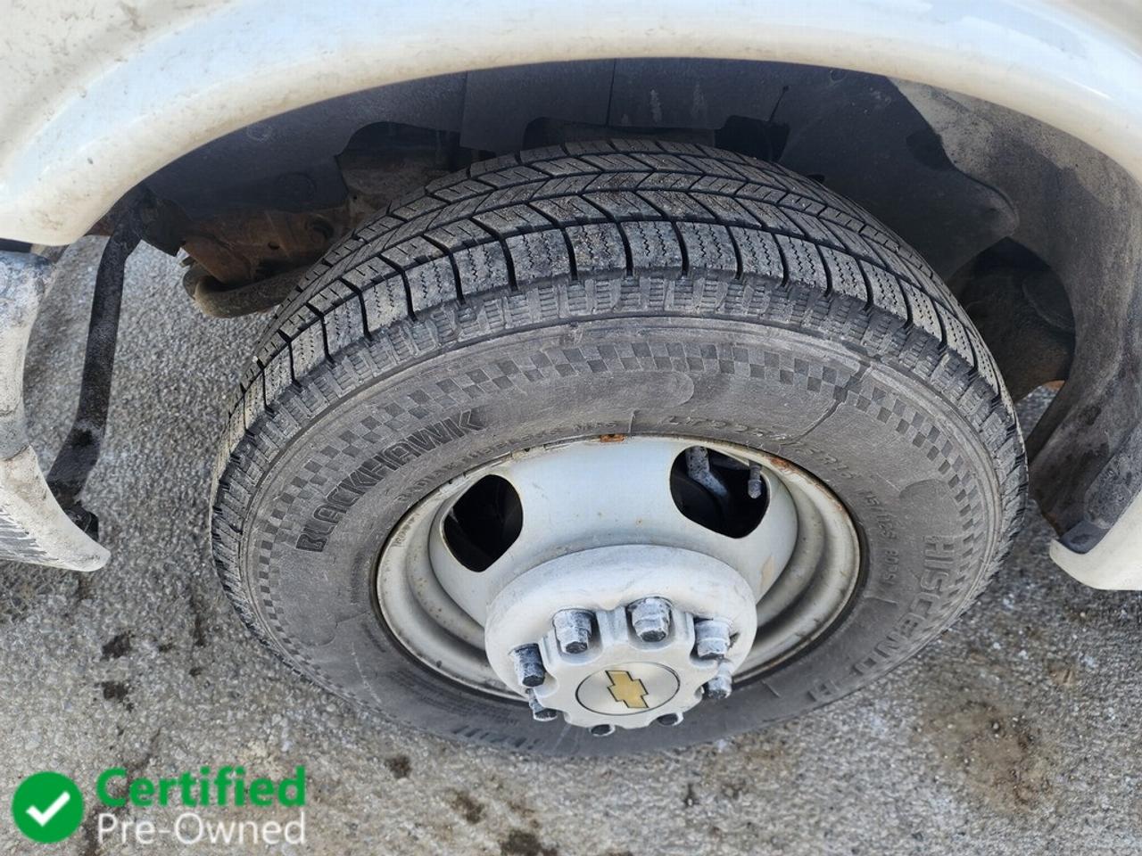 2021 GMC Savana G4500 - 18Ft Box - 6.6L V8 Gasoline - Ramp Photo