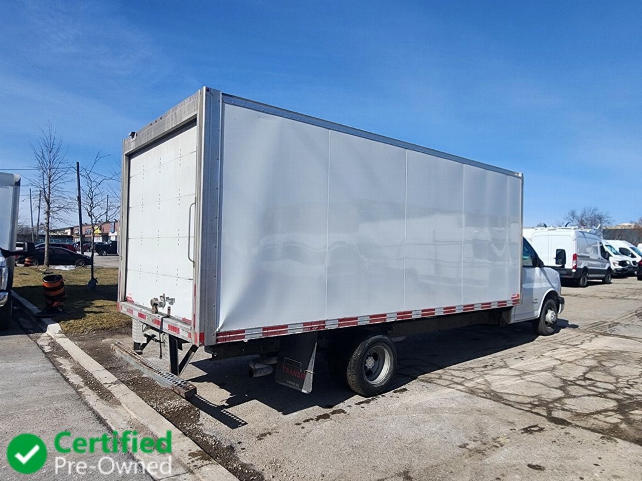 2021 GMC Savana G4500 - 18Ft Box - 6.6L V8 Gasoline - Ramp Photo