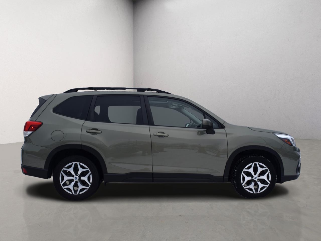 2019 Subaru Forester 2.5i w/EyeSight Pkg Panorami Sunroof Photo3