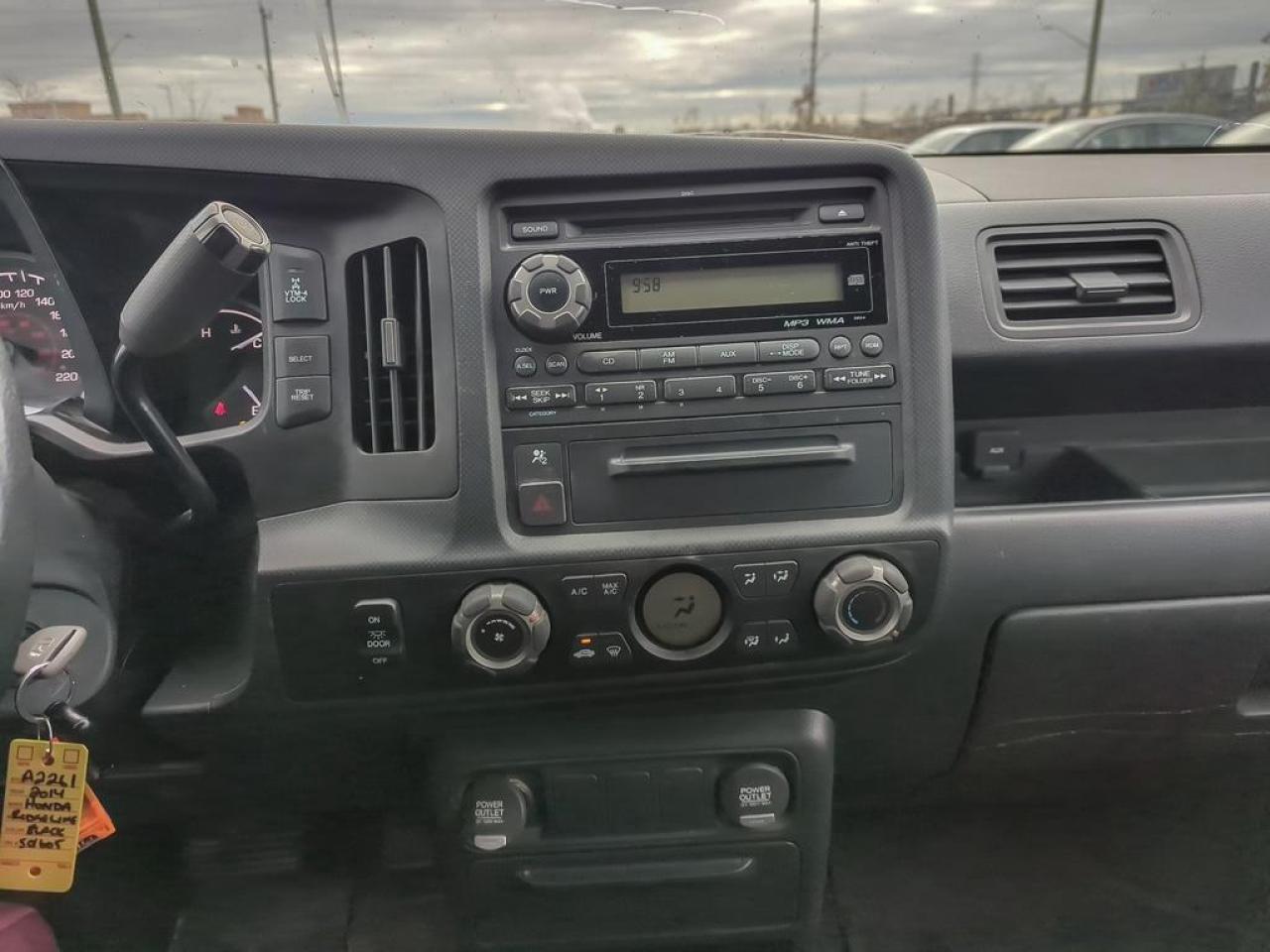 2014 Honda Ridgeline SPORT Photo