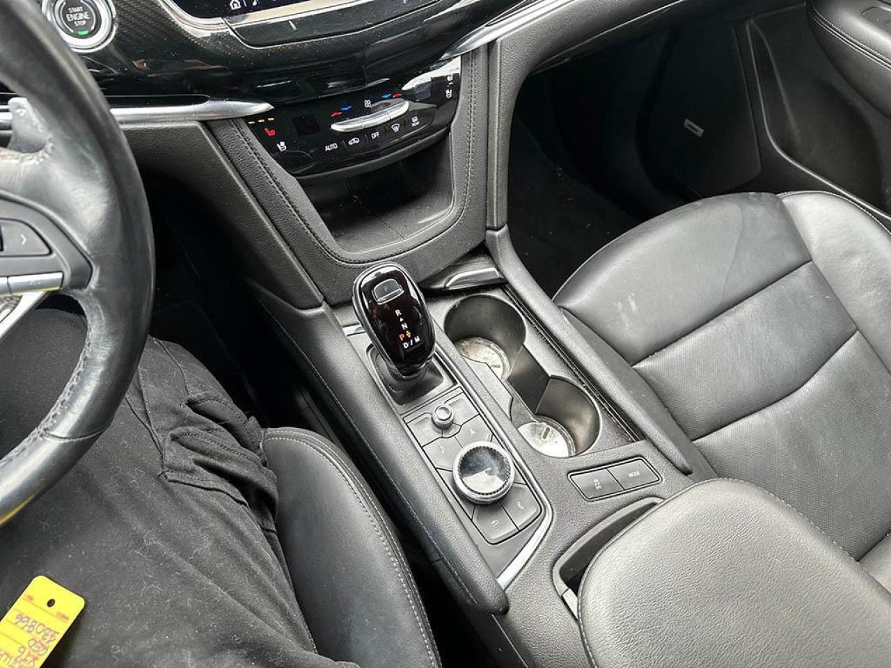 2022 Cadillac XT6 Sport Photo