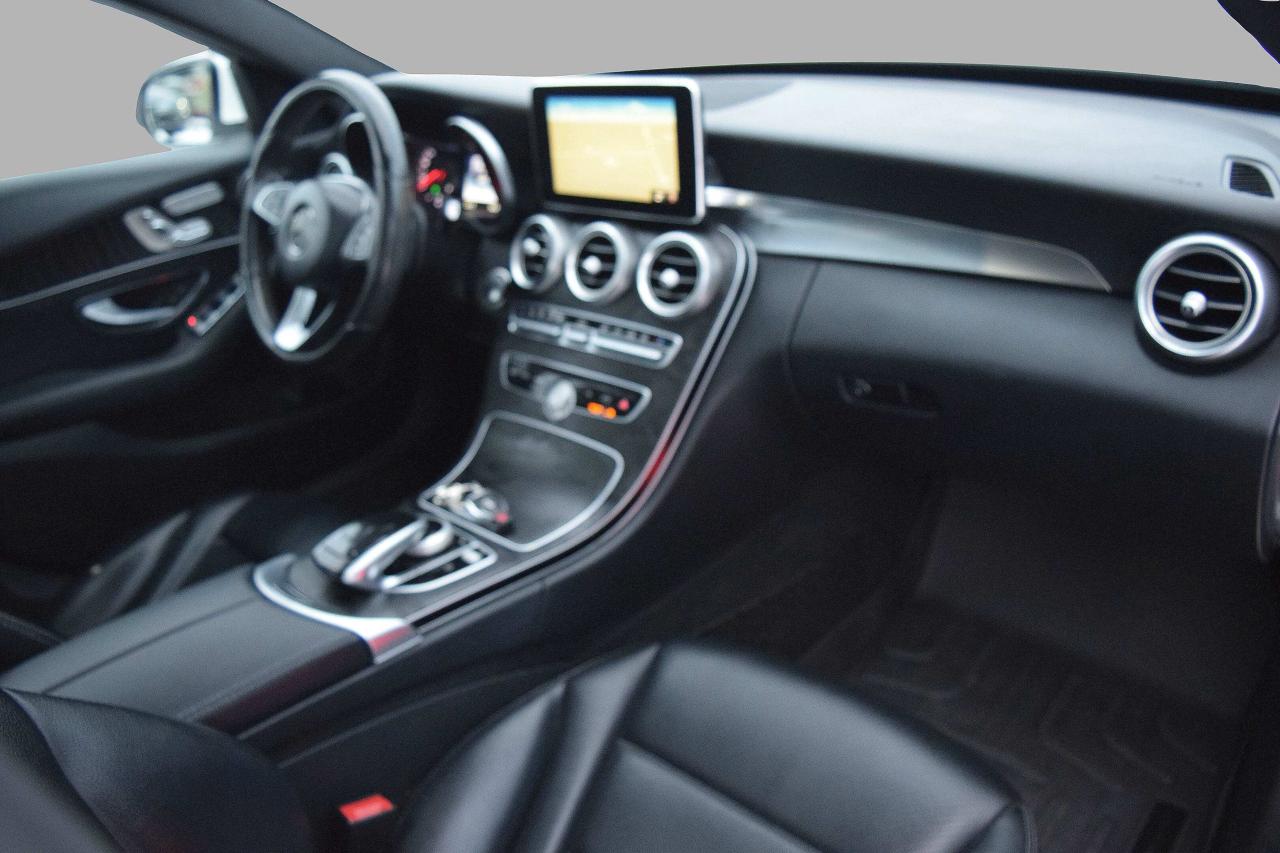2016 Mercedes-Benz C-Class C300 4MATIC Navigation AMG Alloys Photo