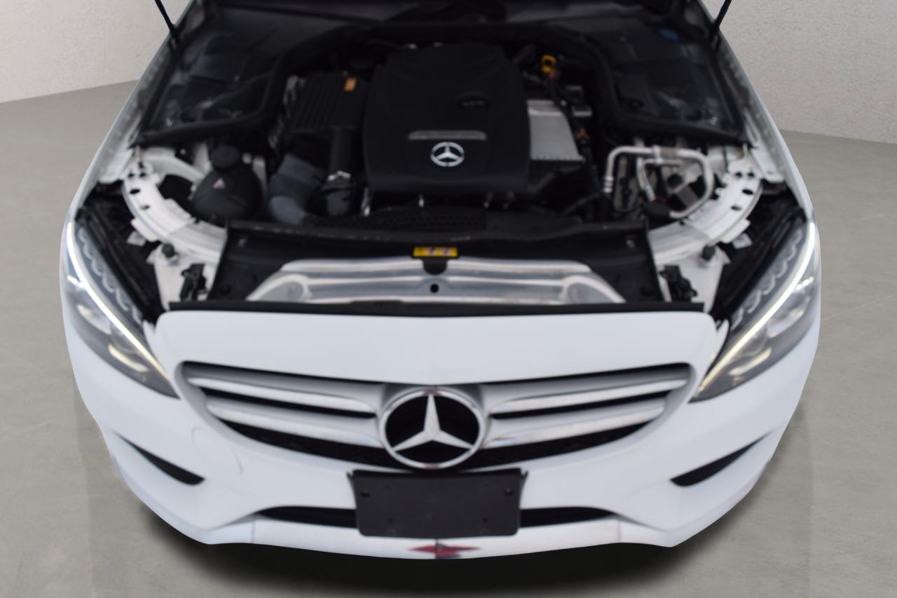 2016 Mercedes-Benz C-Class C300 4MATIC Navigation AMG Alloys Photo