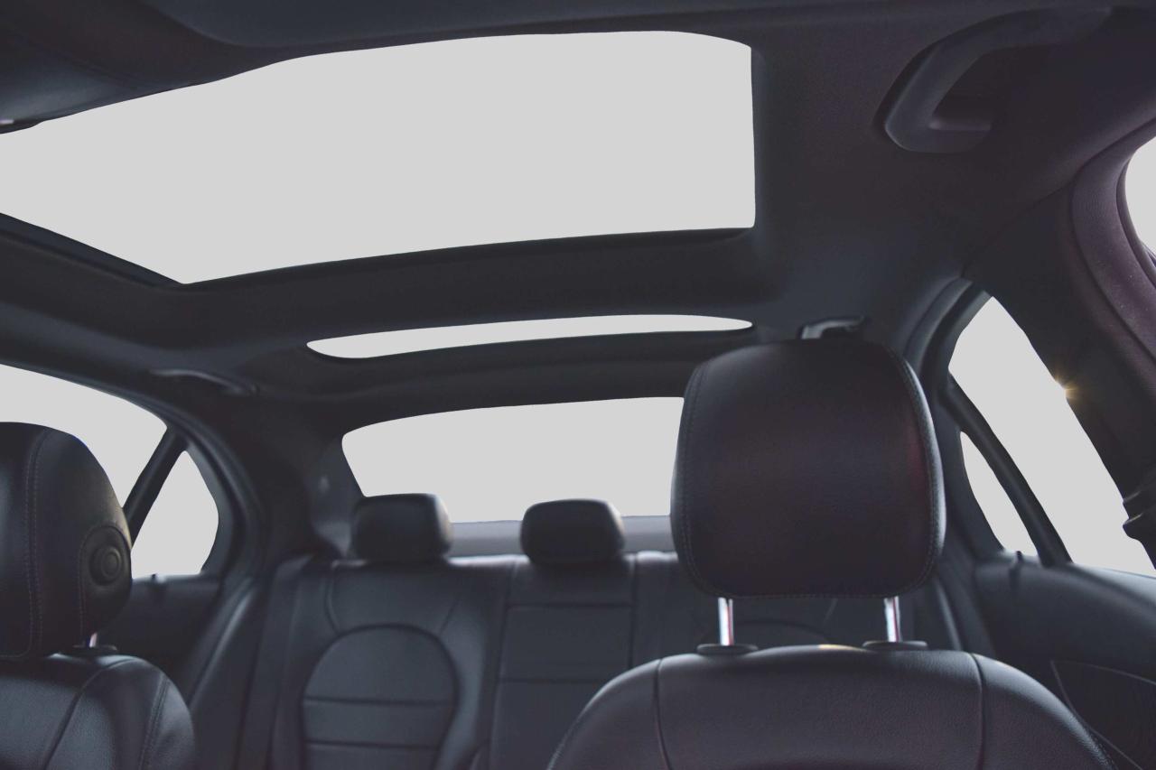 2016 Mercedes-Benz C-Class C300 4MATIC Navigation AMG Alloys Photo