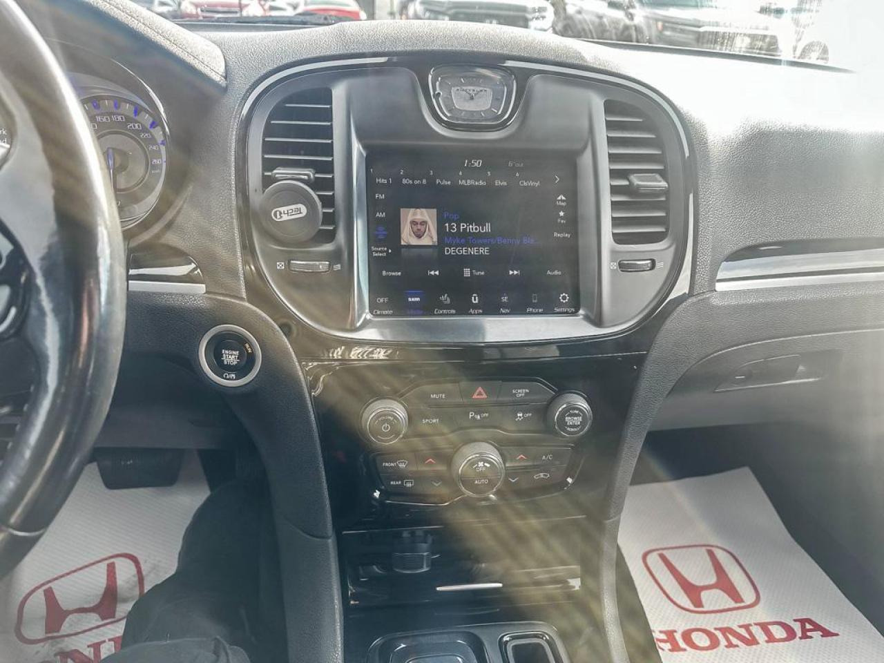 2021 Chrysler 300 S Photo