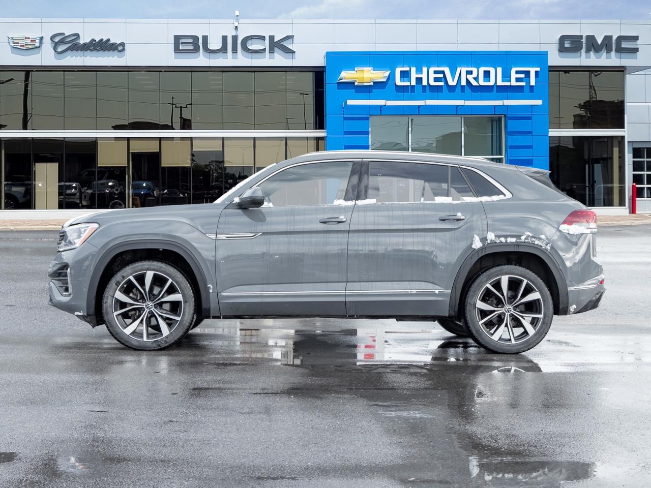 2024 Volkswagen Atlas Cross Sport Execline 2.0 TSI 4MOTION Photo2