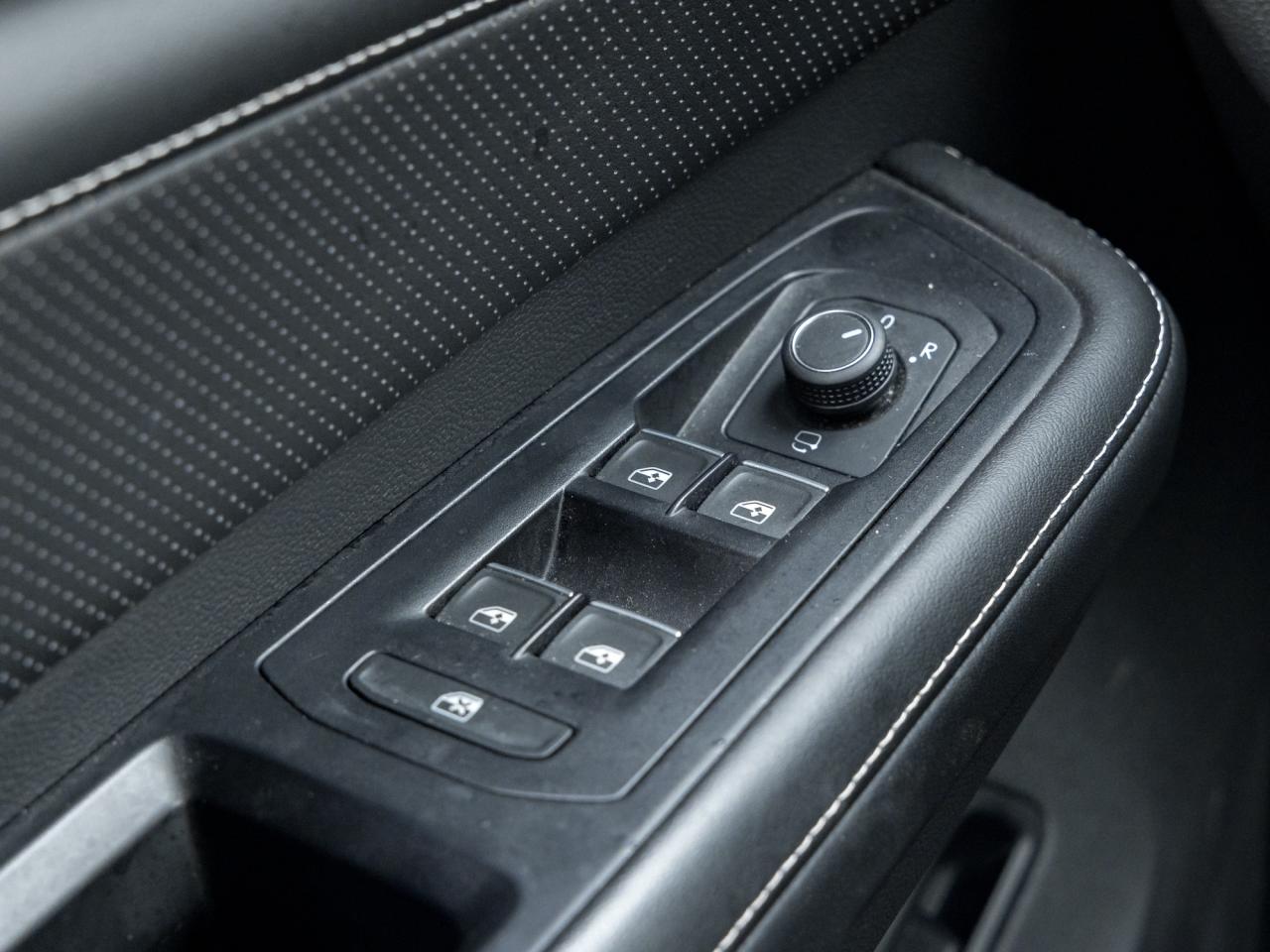 2024 Volkswagen Atlas Cross Sport Execline 2.0 TSI 4MOTION Photo