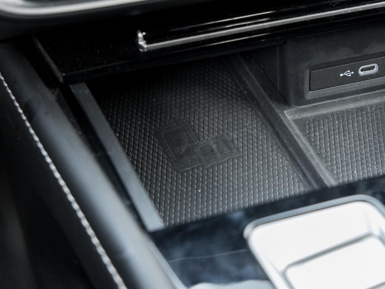 2024 Volkswagen Atlas Cross Sport Execline 2.0 TSI 4MOTION Photo