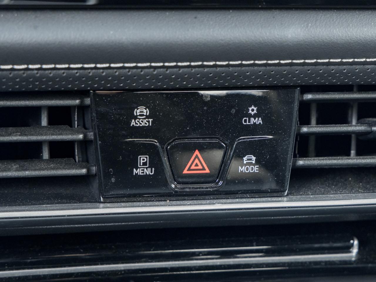 2024 Volkswagen Atlas Cross Sport Execline 2.0 TSI 4MOTION Photo