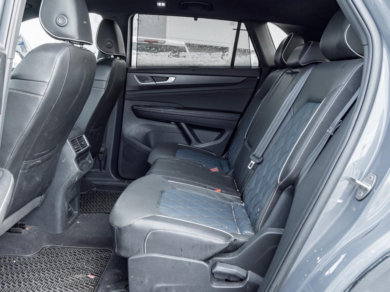 2024 Volkswagen Atlas Cross Sport Execline 2.0 TSI 4MOTION Photo