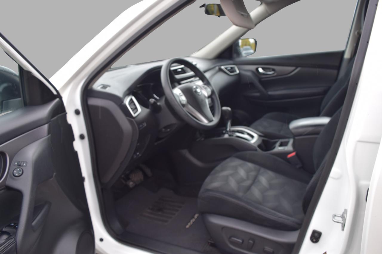 2016 Nissan Rogue SV AWD BACK UP CAMERA Photo