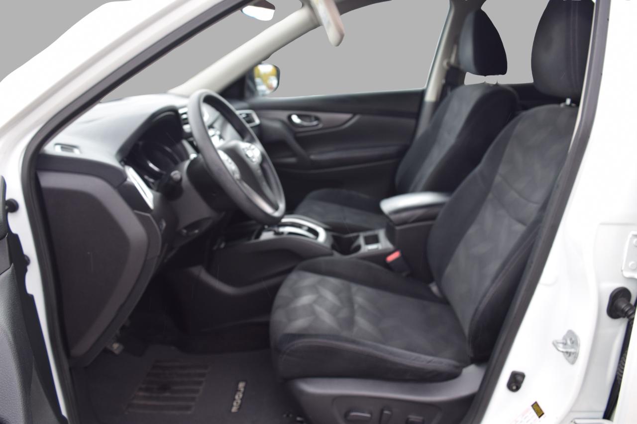 2016 Nissan Rogue SV AWD BACK UP CAMERA Photo