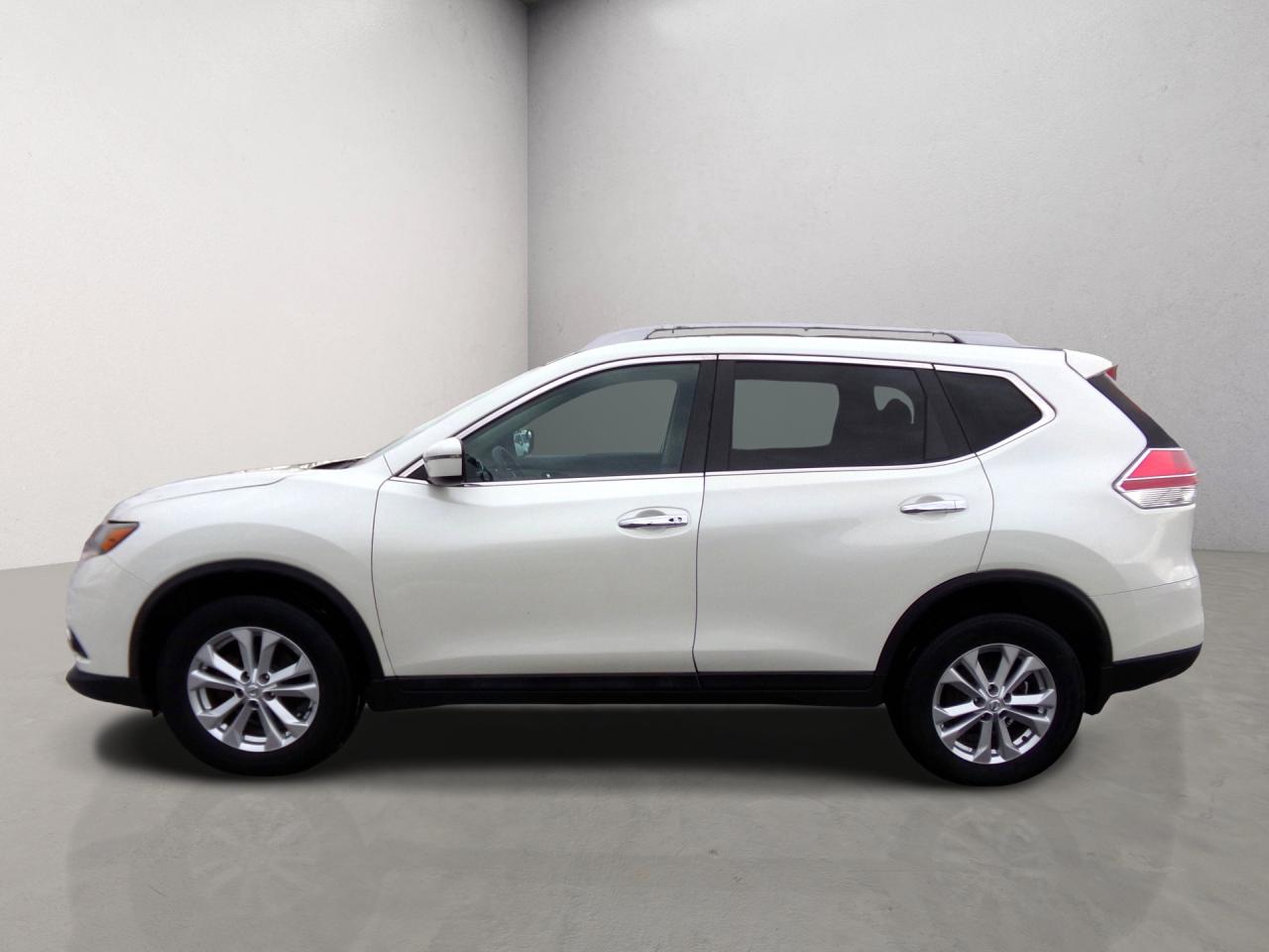 2016 Nissan Rogue SV AWD BACK UP CAMERA Photo